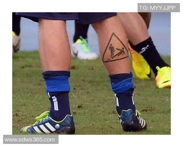 英国足球球星纹身背后的故事和意义揭秘